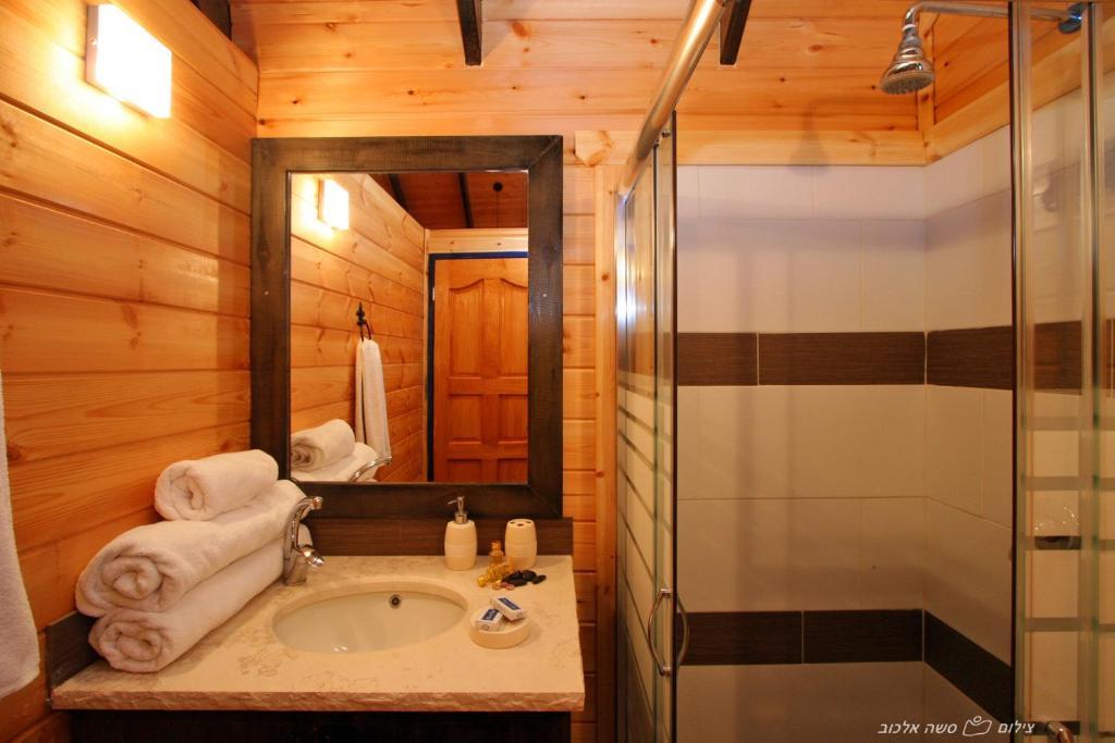 Noach Batavor Villa Kefar Kish Kamer foto